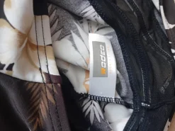 Badeanzug                            Größe                36