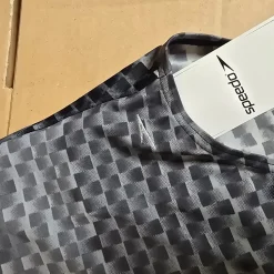 Badeanzug                            Größe                36