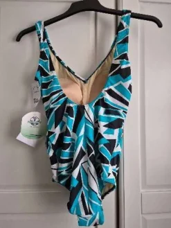 Badeanzug                            Größe                42