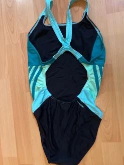 Badeanzug Größe 34
