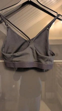 BH                            Größe                36