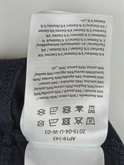 BH                            Größe                34