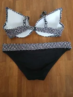 Bikini                            Größe                38