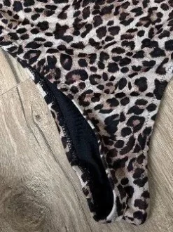 Bikini                            Größe                34