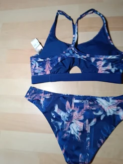 Bikini                            Größe                40