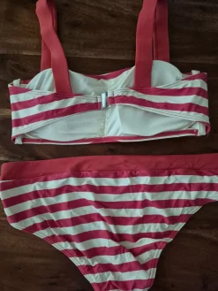 Bikini                            Größe                42