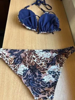 Bikini                            Größe                36