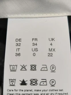 Bundfaltenhose                            Größe                32