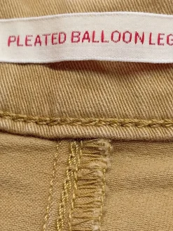 Bundfaltenhose                            Größe                34