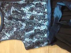 Dirndl                            Größe                38