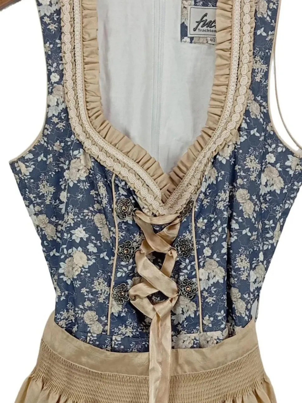 Dirndl Größe 40