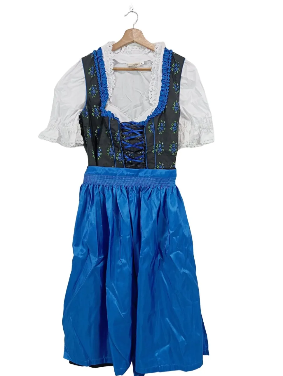 Dirndl Größe 46