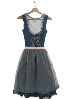 Dirndl                            Größe                32