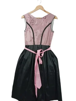 Dirndl                            Größe                36