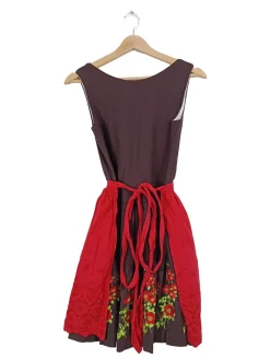 Dirndl                            Größe                34