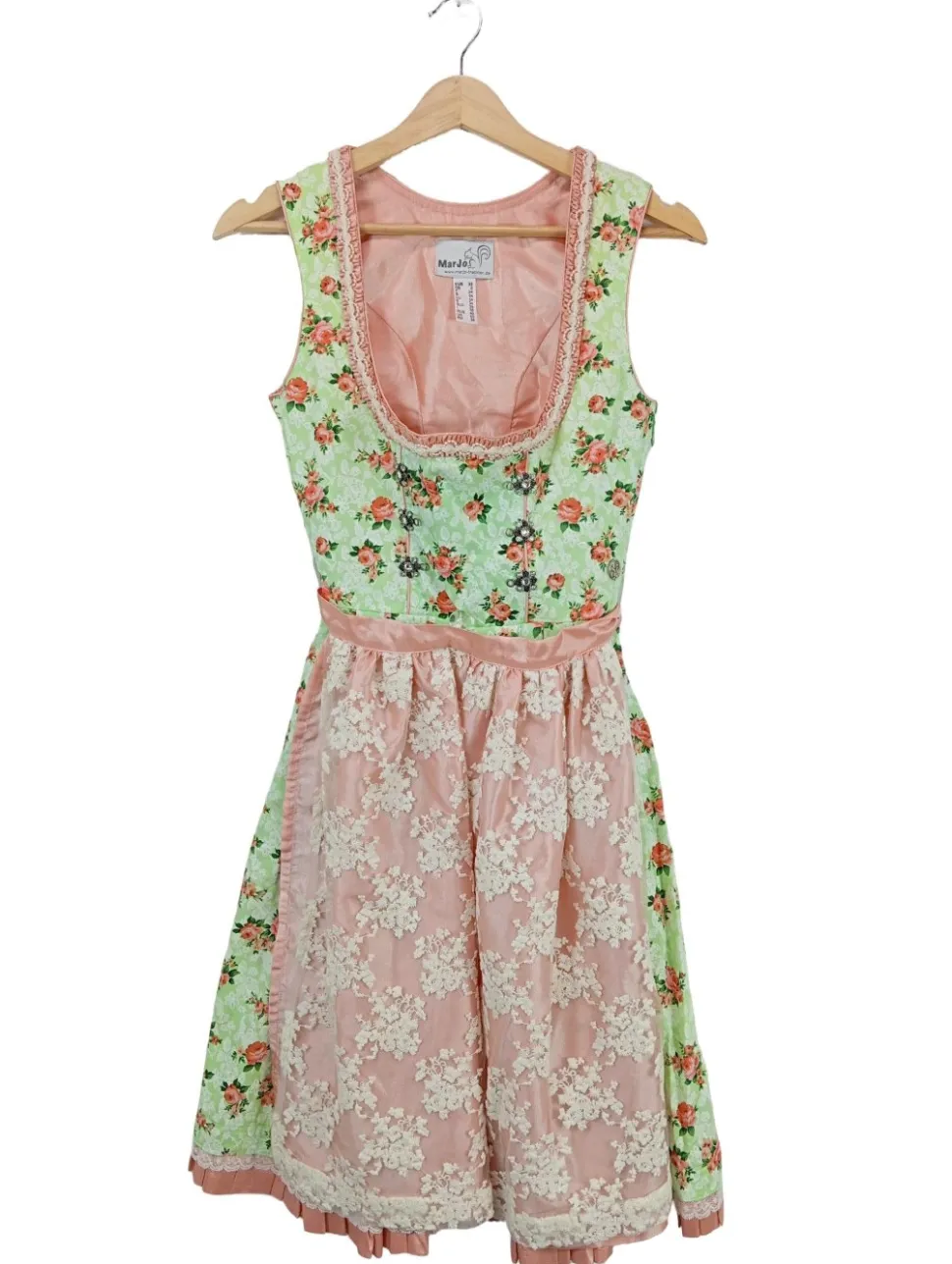 Dirndl Größe 32