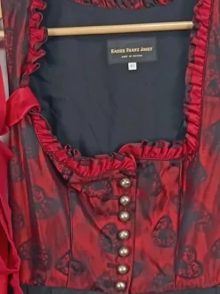 Dirndl                            Größe                40