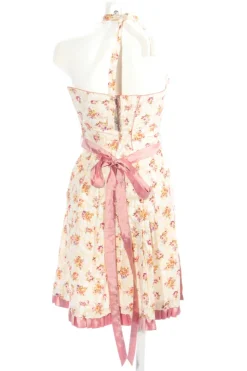 Dirndl                            Größe                32