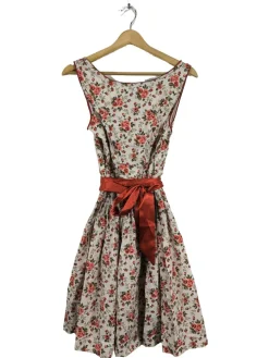 Dirndl                            Größe                38