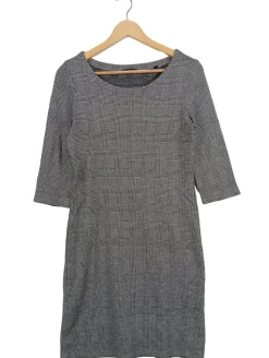 Etuikleid                            Größe                38