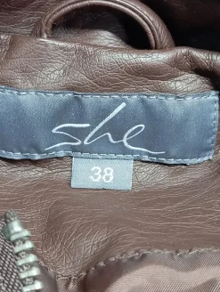 Fellweste                            Größe                38