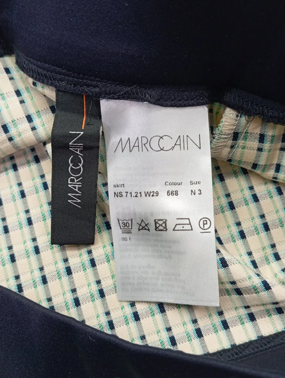 Glockenrock Größe 38