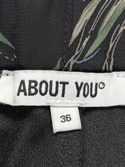 High Waist Rock                            Größe                36