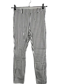 High-Waist Hose                            Größe                36