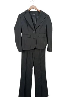 Hosenanzug                            Größe                34