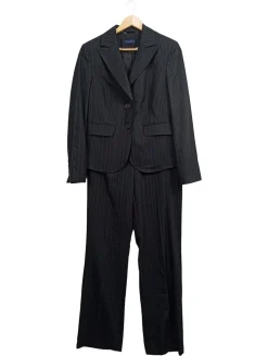 Hosenanzug                            Größe                40