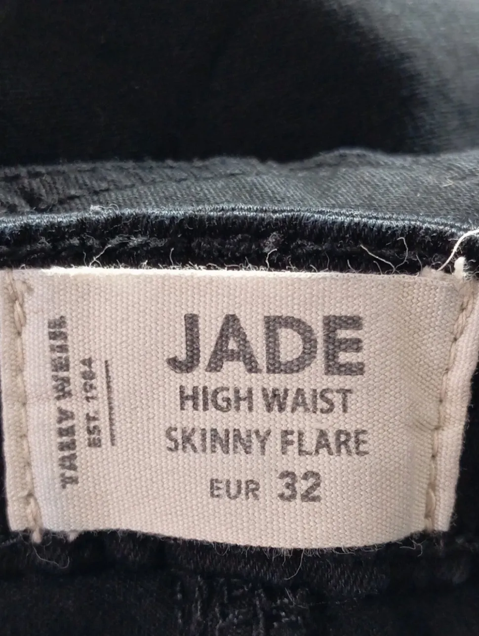 Jeansschlaghose Größe 32