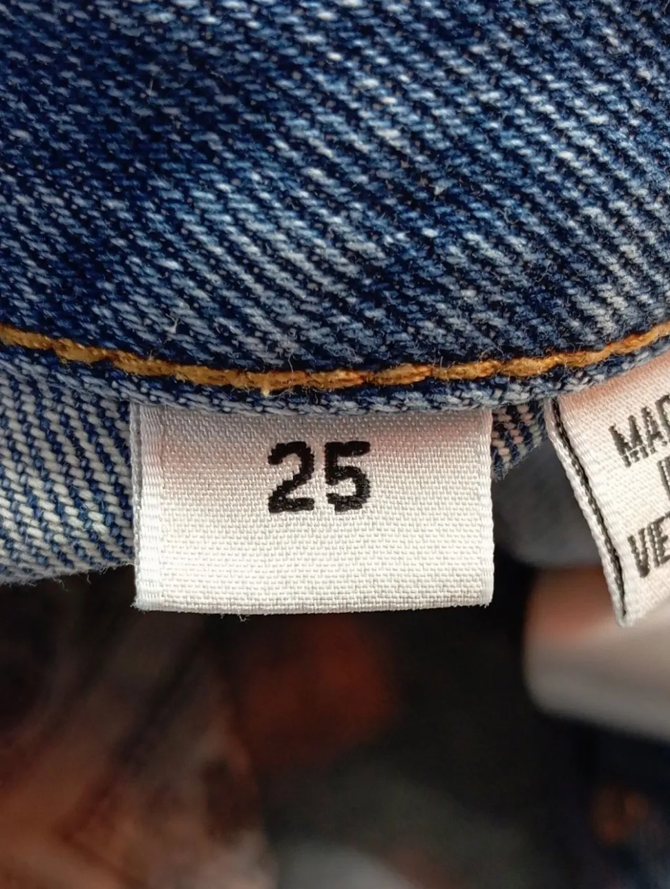 Jeansshorts Größe 34