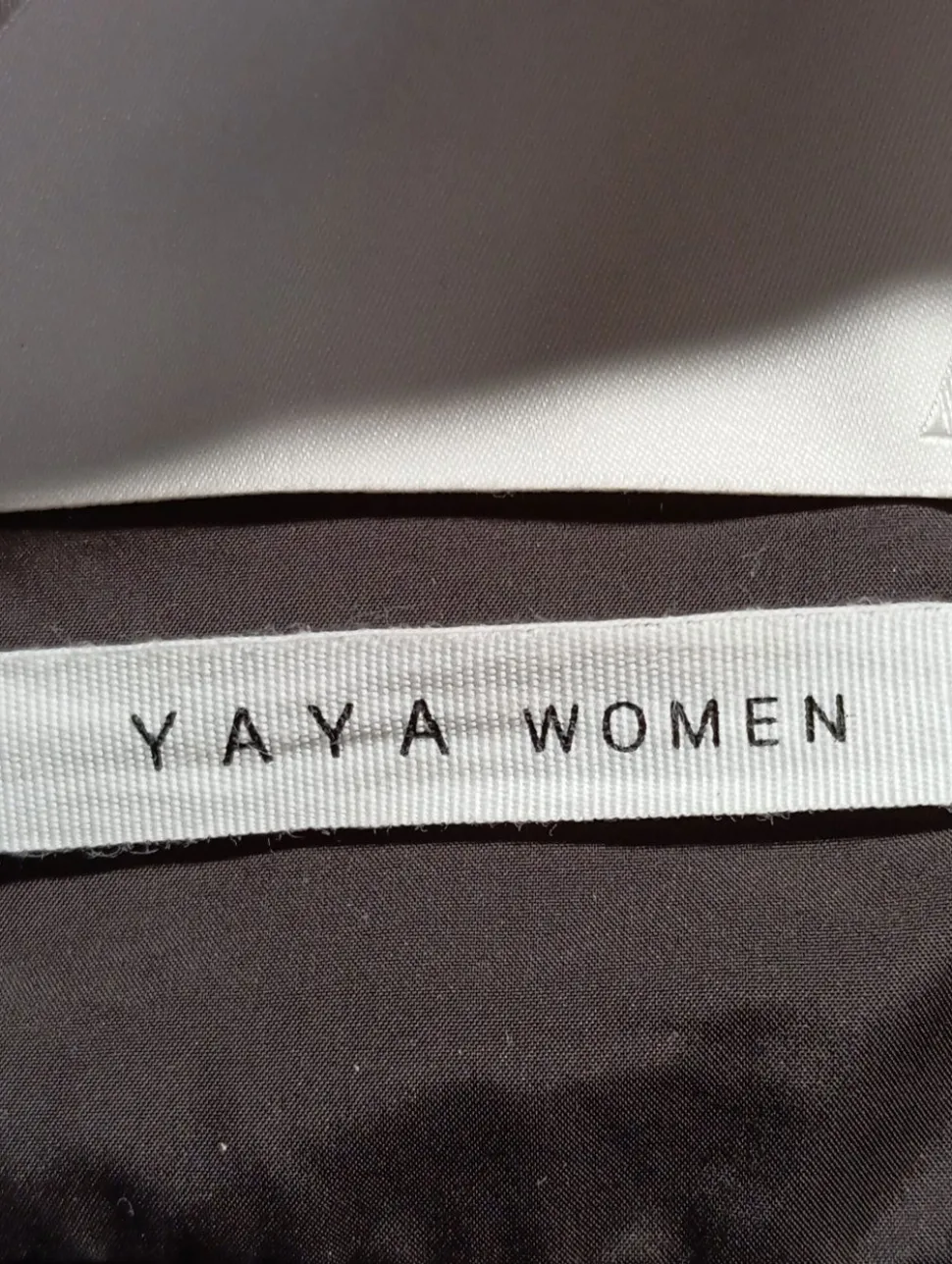 Kapuzenjacke Größe 36