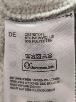 Kapuzensweatshirt                            Größe                38