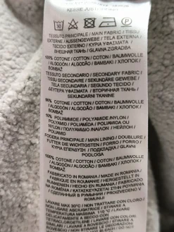 Kapuzensweatshirt                            Größe                38