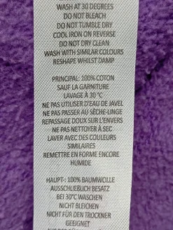 Kapuzensweatshirt                            Größe                38