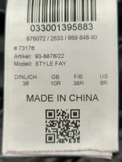 Kapuzenweste                            Größe                36