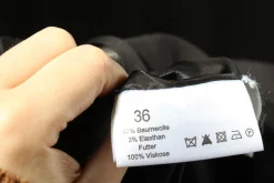 Klassischer Blazer                            Größe                36