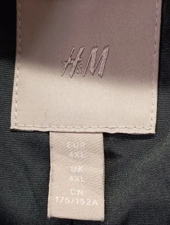 Klassischer Blazer                            Größe                48