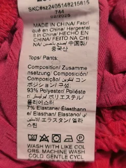 Kostüm                            Größe                34