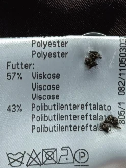 Kostüm                            Größe                34