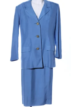 Kostüm                            Größe                40