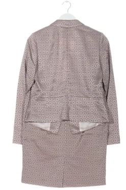 Kostüm                            Größe                36