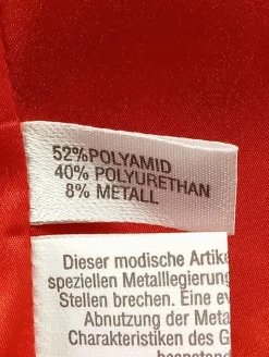 Kostüm                            Größe                42