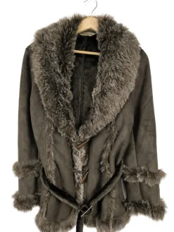 Kunstfellmantel                            Größe                36