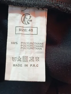 Kunstlederhose                            Größe                40