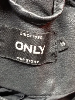 Kunstlederjacke                            Größe                38