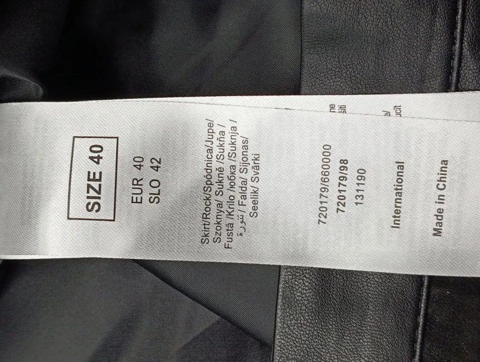 Kunstlederrock Größe 40