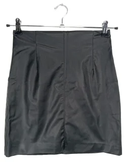 Kunstlederrock                            Größe                36