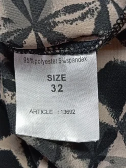 Kurzarm-Bluse                            Größe                32